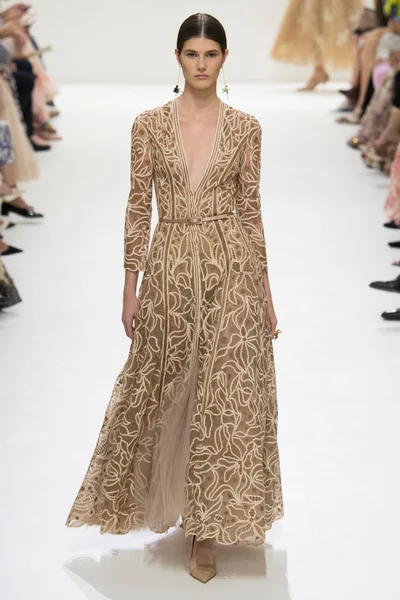 Look 46
